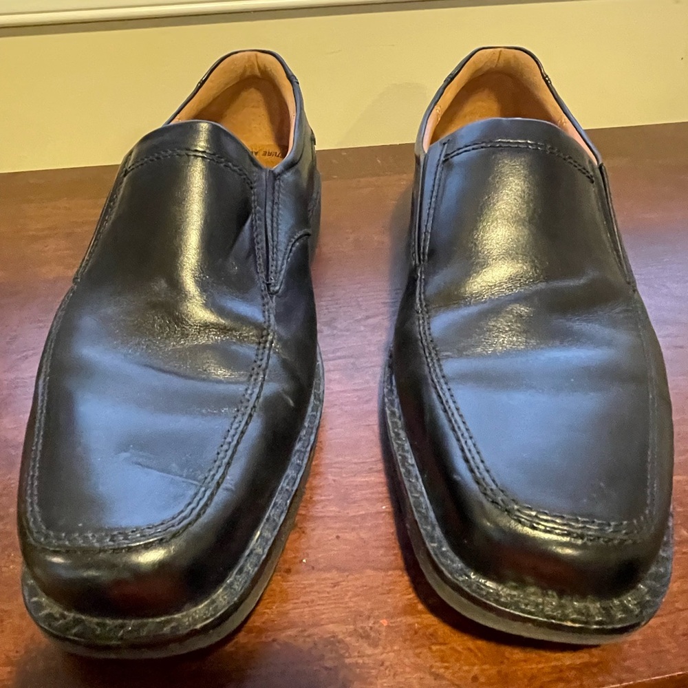 Ecco Men's Black Leather Slip-On Loafers